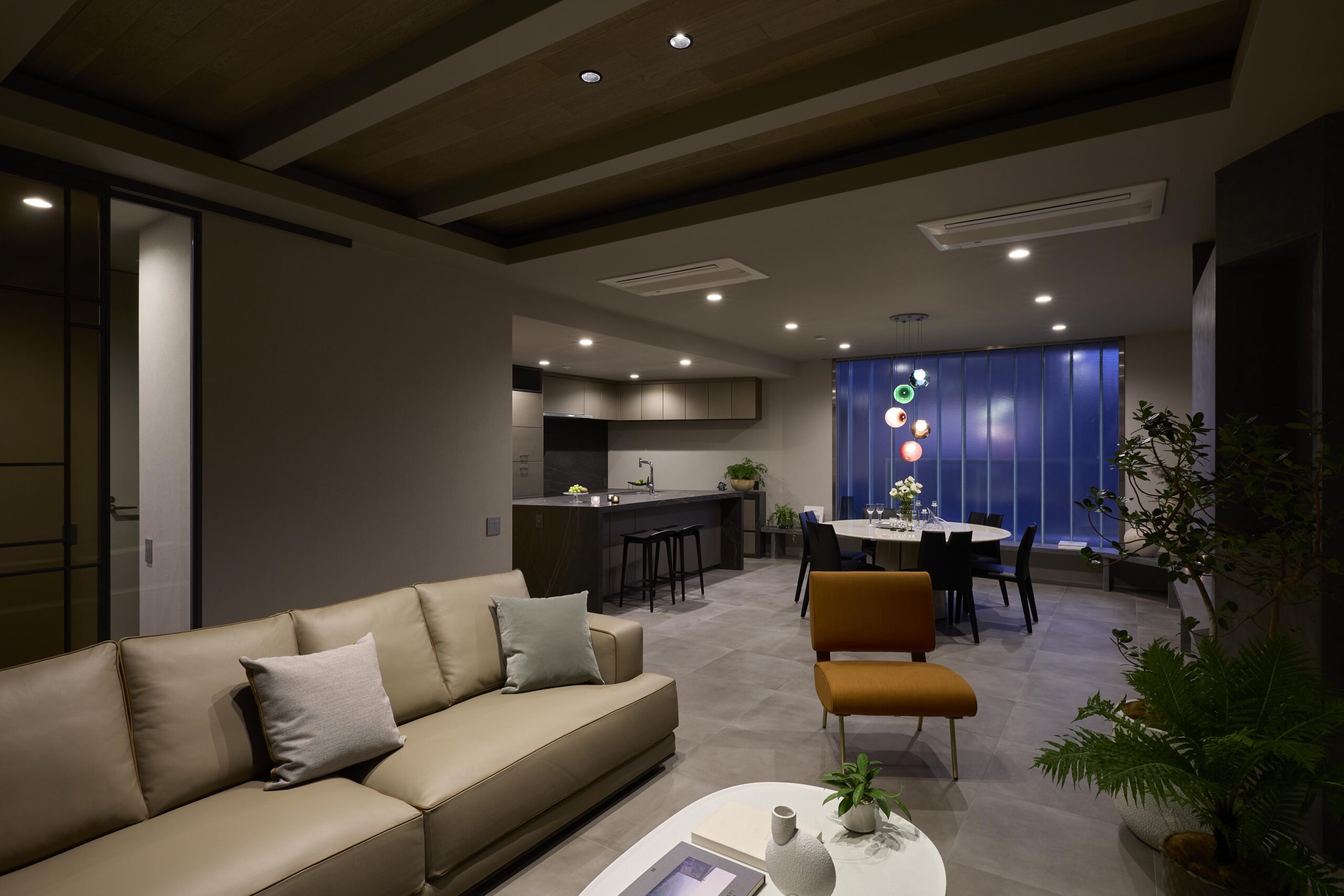 感性を研ぎ澄ますアートギャラリーのような私邸